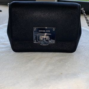Brand New Michael Kors SM Leather Clutch Crossbody